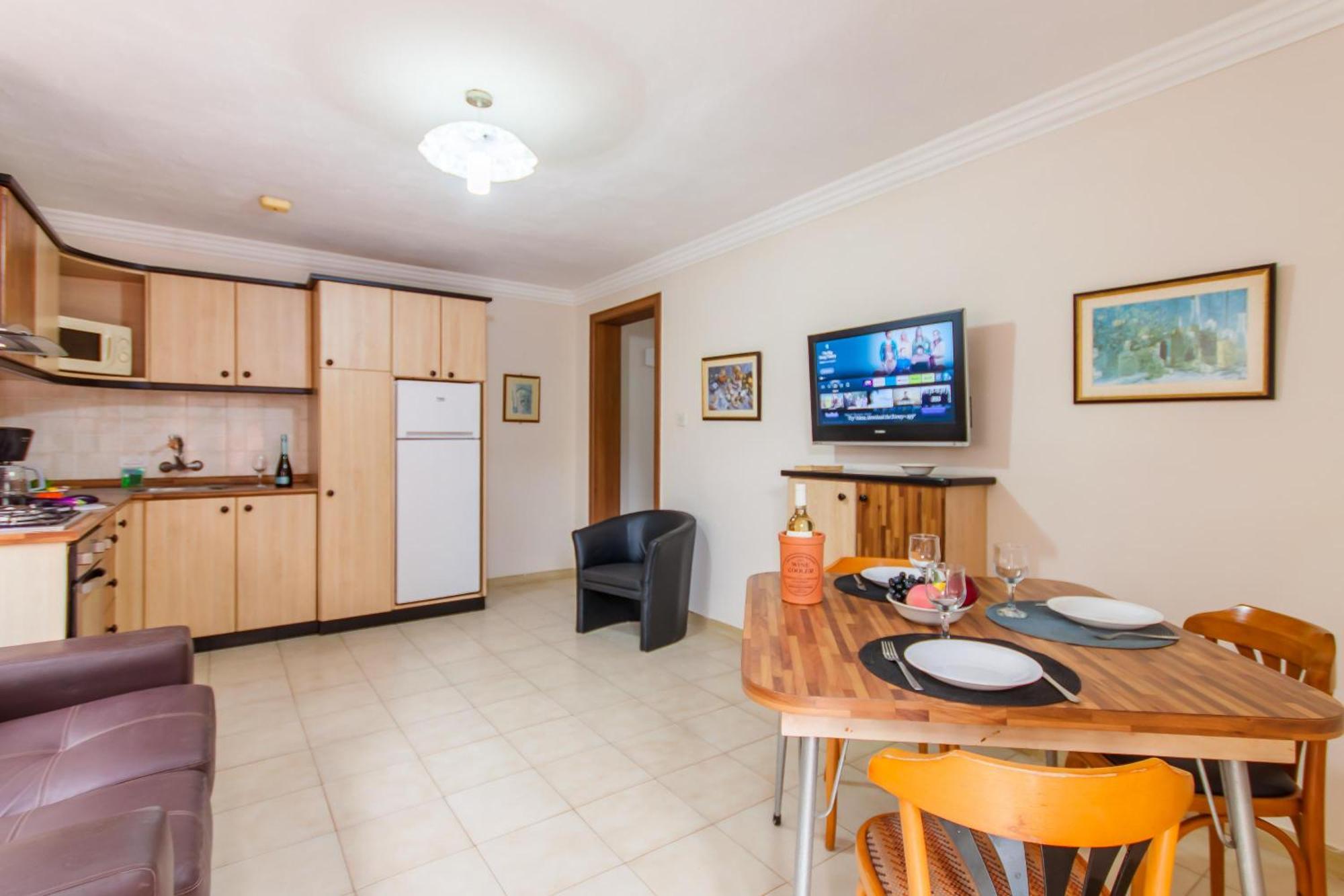 Villa & Pool Apartments In Mellieha Bay エクステリア 写真