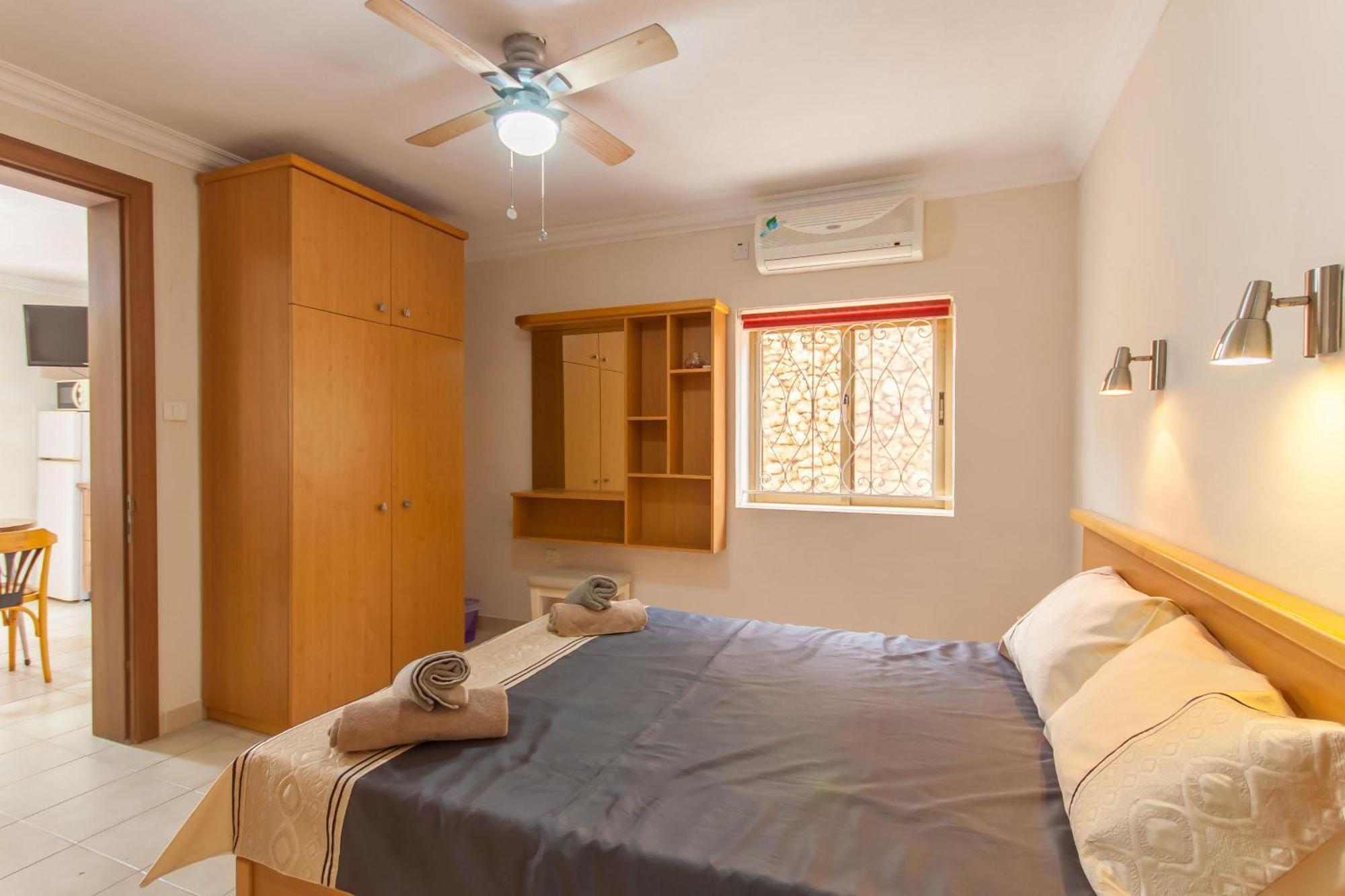 Villa & Pool Apartments In Mellieha Bay エクステリア 写真