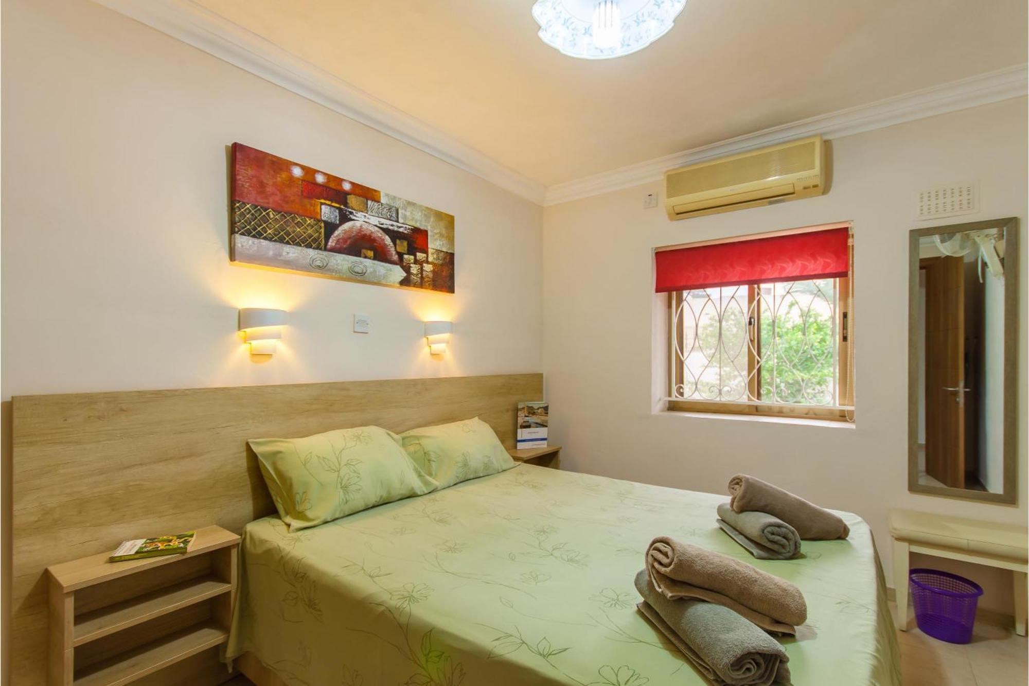 Villa & Pool Apartments In Mellieha Bay エクステリア 写真