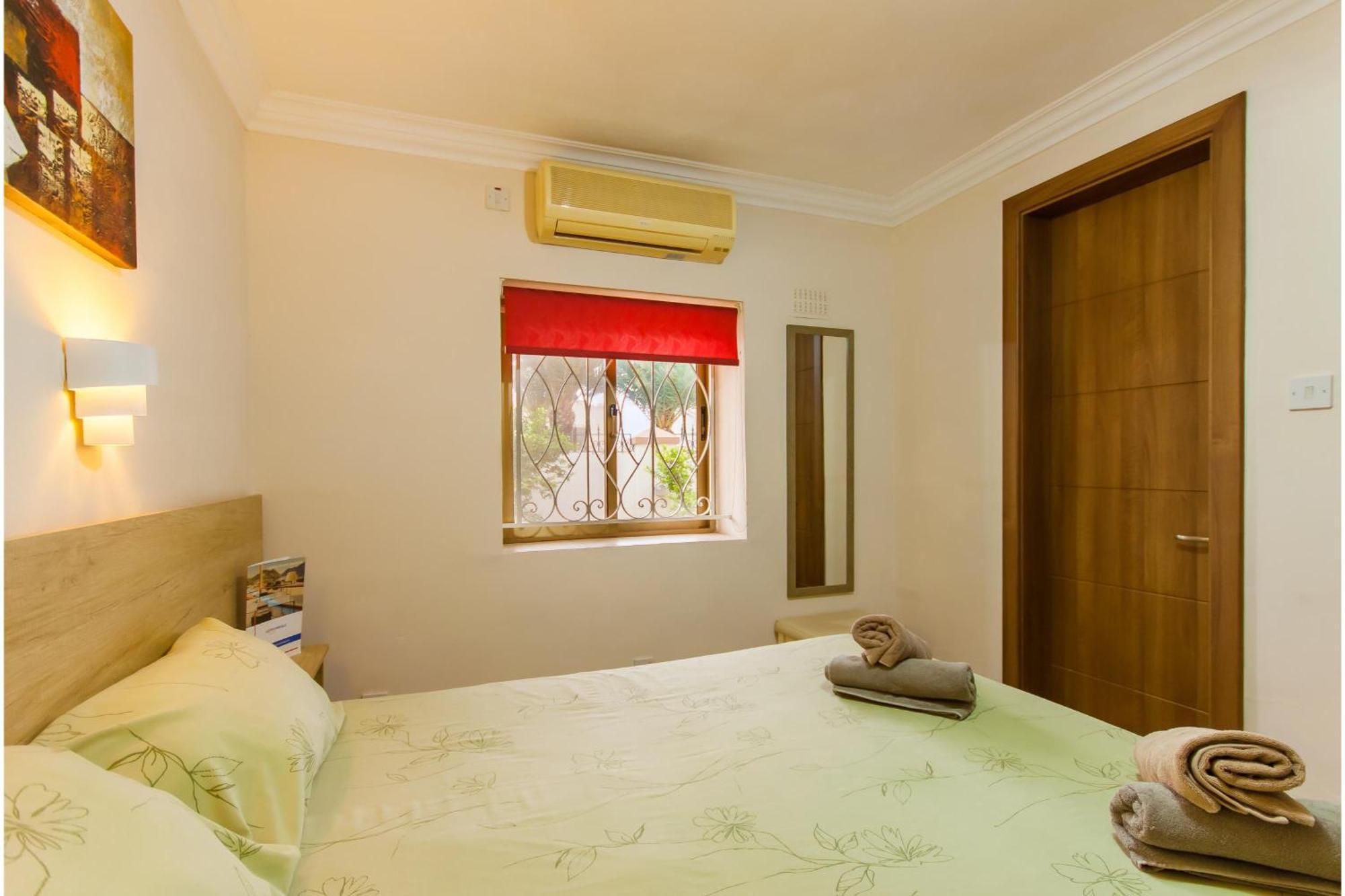 Villa & Pool Apartments In Mellieha Bay エクステリア 写真