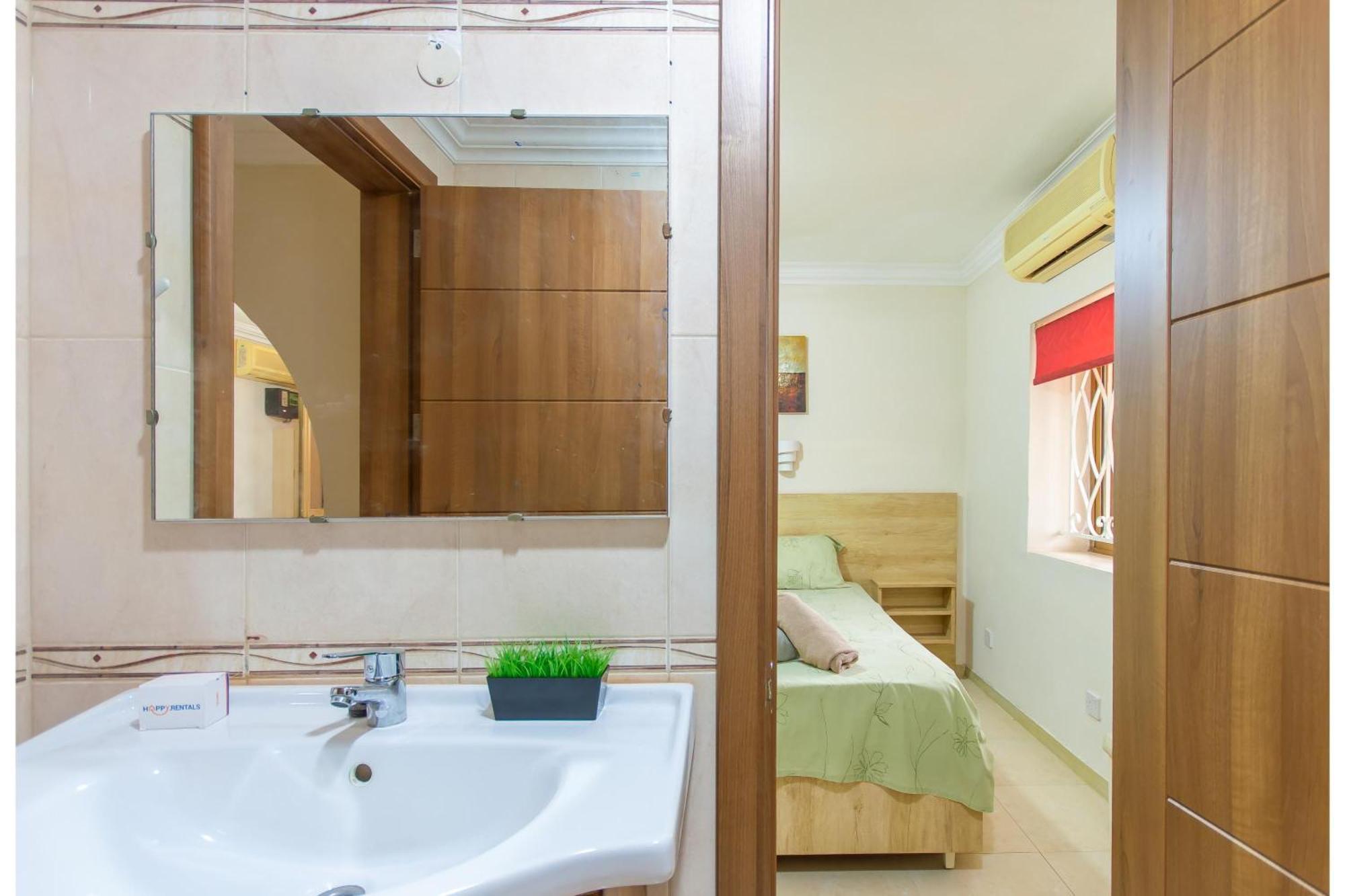 Villa & Pool Apartments In Mellieha Bay エクステリア 写真