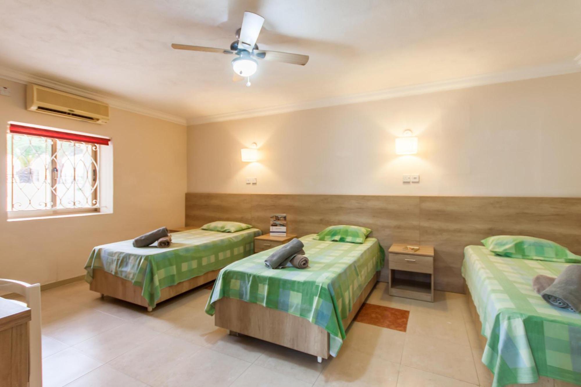 Villa & Pool Apartments In Mellieha Bay エクステリア 写真