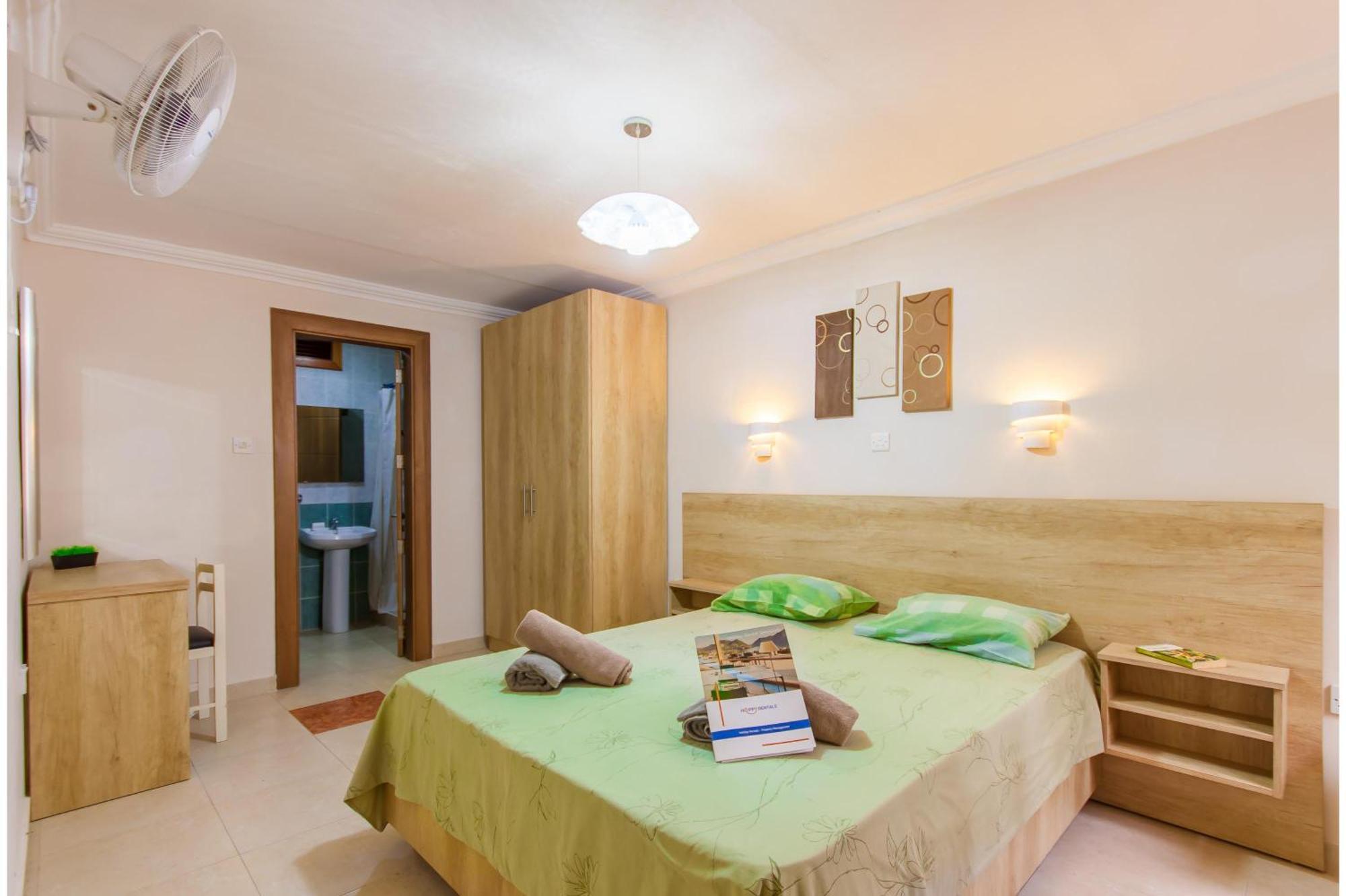 Villa & Pool Apartments In Mellieha Bay エクステリア 写真