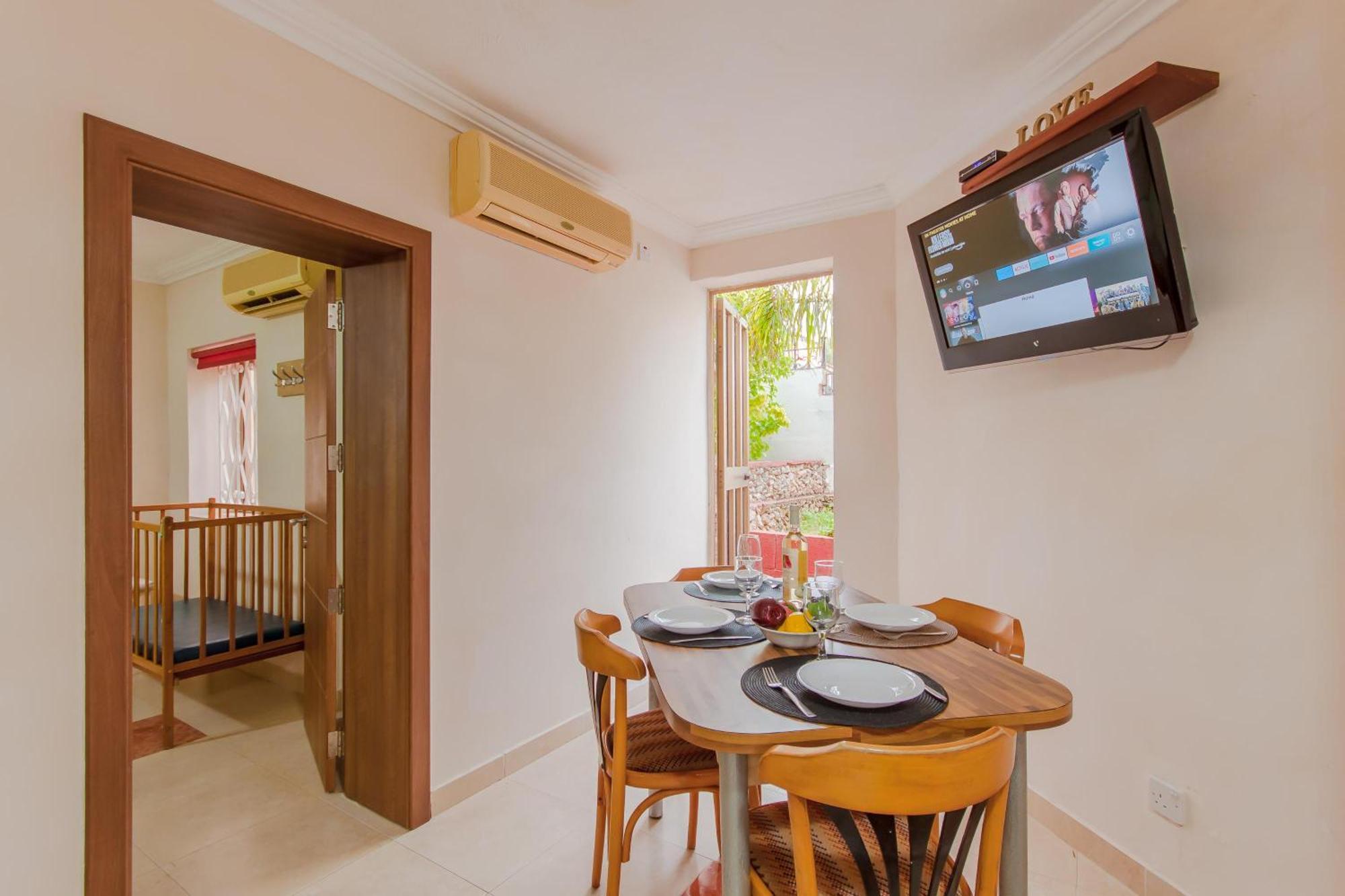 Villa & Pool Apartments In Mellieha Bay エクステリア 写真