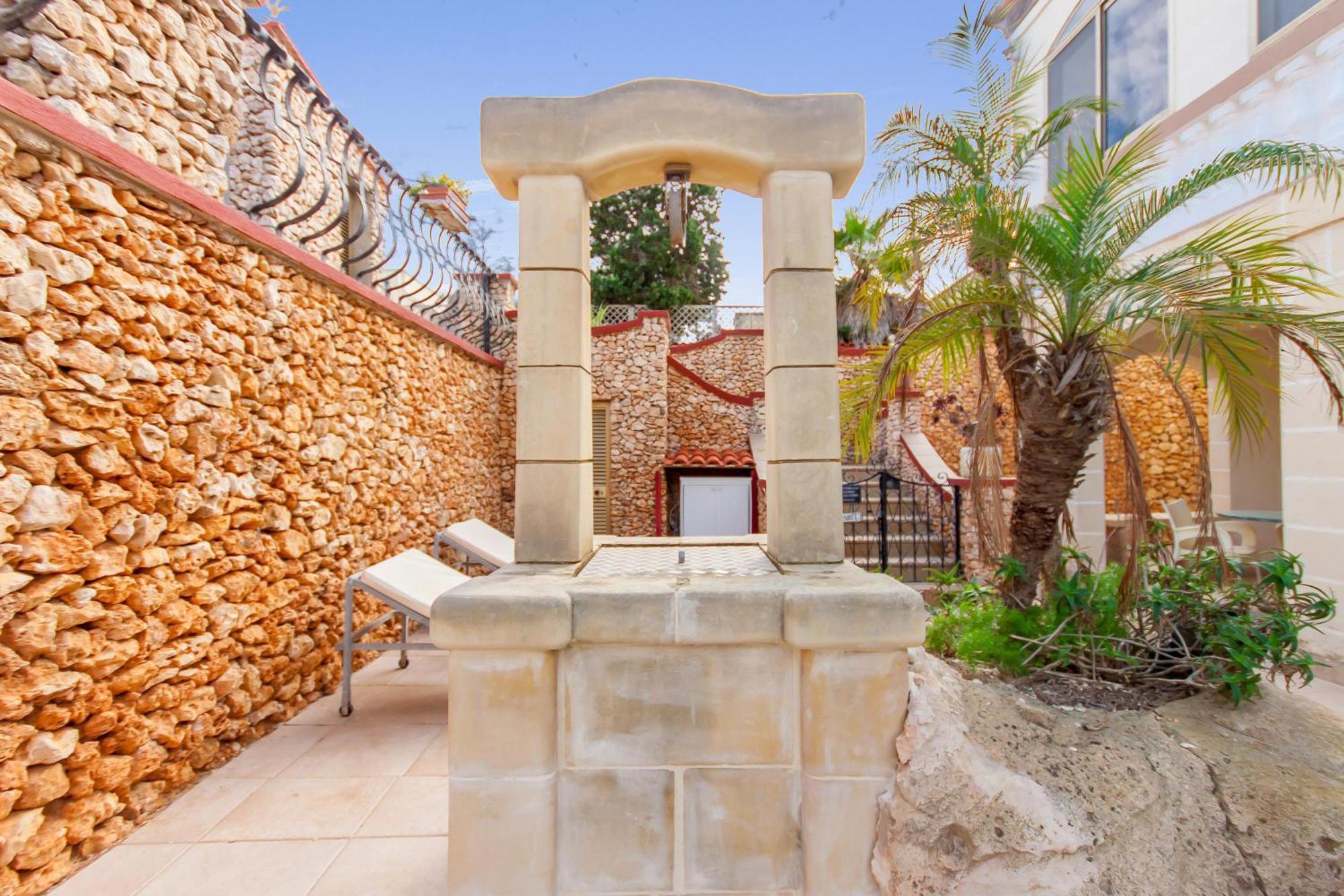 Villa & Pool Apartments In Mellieha Bay エクステリア 写真